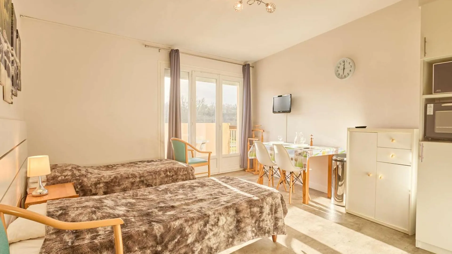 Studio Lumineux Avec Balcon Expose Sud A Barbotan - Fr-1-841-31